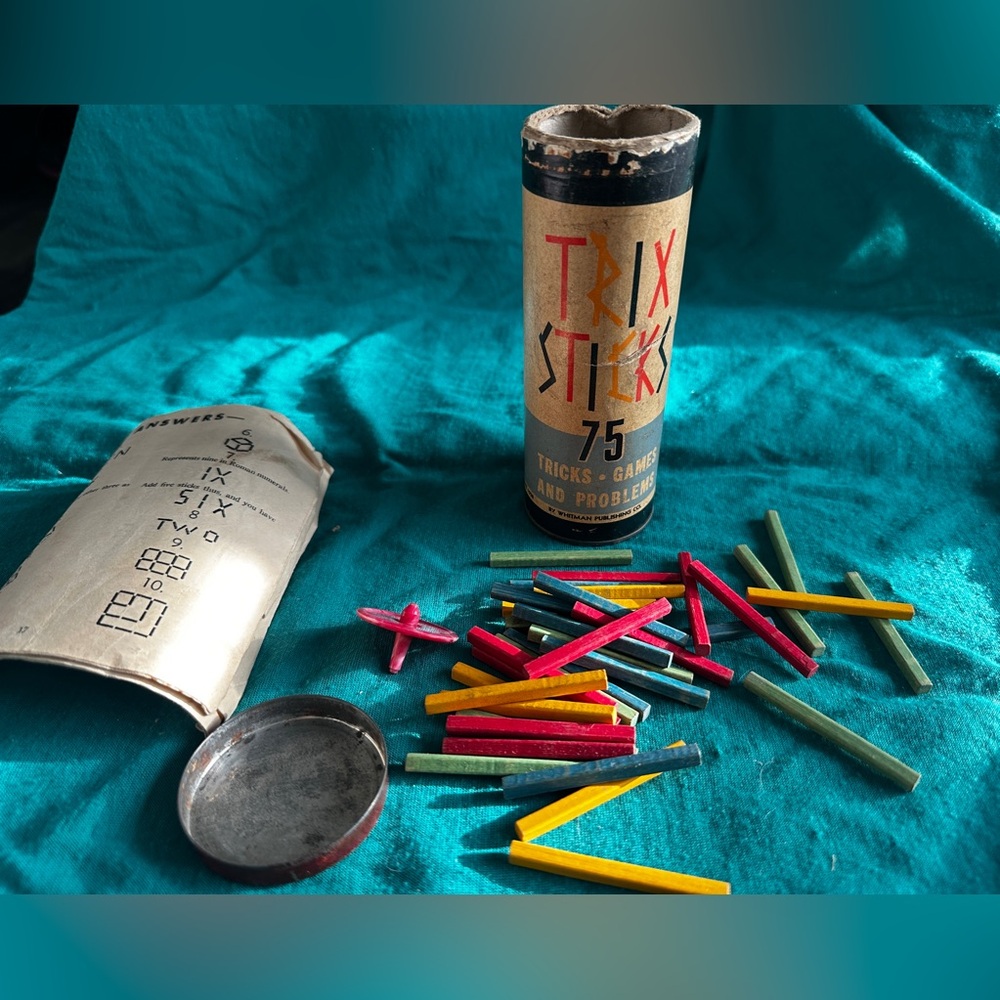 Trix Stix (1938) Game Set with Colorful Sticks